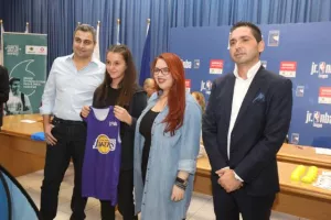 Junior NBA Cyprus με Ντράγκαν Τάρλατς... (φώτος)