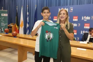 Junior NBA Cyprus με Ντράγκαν Τάρλατς... (φώτος)