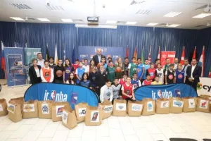 Junior NBA Cyprus με Ντράγκαν Τάρλατς... (φώτος)