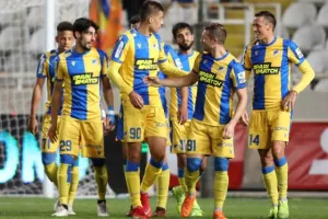 ΤΡΙΑΡΑ στην Πάφο και "πετάει" για την πρόκριση... (φώτος)