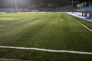 Έλεγχος UEFA για το γρασίδι (φώτος)