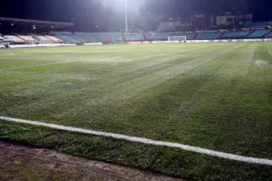 Έλεγχος UEFA για το γρασίδι (φώτος)