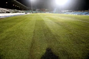 Έλεγχος UEFA για το γρασίδι (φώτος)