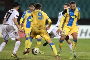 ΘΡΥΛΟΣ... ξανά στους "32" του Europa League!! (φώτος)
