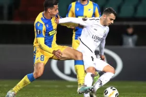 ΘΡΥΛΟΣ... ξανά στους "32" του Europa League!! (φώτος)
