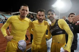ΘΡΥΛΟΣ... ξανά στους "32" του Europa League!! (φώτος)