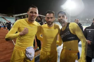 ΘΡΥΛΟΣ... ξανά στους "32" του Europa League!! (φώτος)