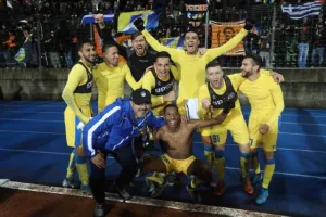 ΘΡΥΛΟΣ... ξανά στους "32" του Europa League!! (φώτος)