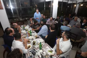 Τραπέζι στα ΜΜΕ και βραβεύσεις (Φωτος)