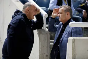 ΠΕΤΡΙΔΗΣ/ΚΑΡΑΠΑΤΑΚΗΣ: Χαιρετισμός και "πηγαδάκι" (φώτος)