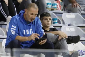 ΦΩΤΟΡΕΠΟΡΤΑΖ από τον κόσμο της Ανόρθωσης