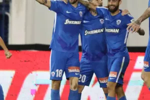 Έριξε ΤΕΣΣΑΡΑ με μαέστρο τον Ράγιος... (Φώτος)
