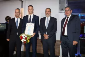 Το δείπνο της ΚΟΕΑΣ για τους κορυφαίους (φώτος)