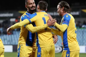 ΘΡΥΛΟΣ... ξανά στους "32" του Europa League!! (φώτος)