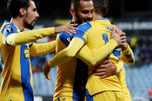 ΘΡΥΛΟΣ... ξανά στους "32" του Europa League!! (φώτος)