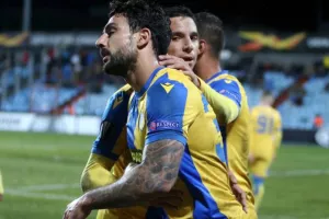 ΘΡΥΛΟΣ... ξανά στους "32" του Europa League!! (φώτος)