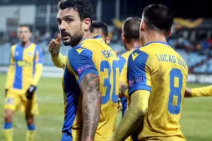 ΘΡΥΛΟΣ... ξανά στους "32" του Europa League!! (φώτος)