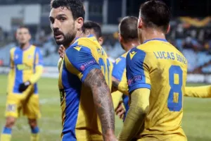 ΘΡΥΛΟΣ... ξανά στους "32" του Europa League!! (φώτος)