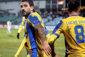 ΘΡΥΛΟΣ... ξανά στους "32" του Europa League!! (φώτος)