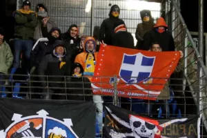 ΘΡΥΛΟΣ... ξανά στους "32" του Europa League!! (φώτος)