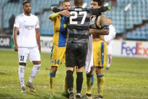 ΘΡΥΛΟΣ... ξανά στους "32" του Europa League!! (φώτος)