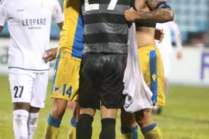 ΘΡΥΛΟΣ... ξανά στους "32" του Europa League!! (φώτος)