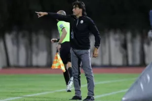 ΕΠΙΤΕΛΟΥΣ... Απόλλων με ΤΡΙΑΡΑ στο Τάσος Μάρκου! (φώτος)