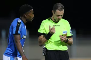 ΕΠΙΤΕΛΟΥΣ... Απόλλων με ΤΡΙΑΡΑ στο Τάσος Μάρκου! (φώτος)