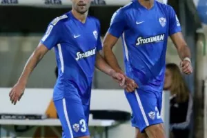 Ερυθρόλευκο "ΜΠΛΟΚΟ" με φοβερό... Ελουντού! (φώτος)