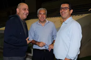 ΙΣΧΥΡΗ τριάδα!