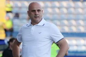 ΑΠΑΝΤΗΣΕ για ξένους διαιτητές ο Τιμούρ...
