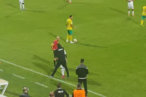 ΒΙΝΤΕΟ/Κλώτσησε το τραπέζι ο Καλό