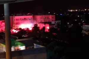 (ΒΙΝΤΕΟ/ΦΩΤΟΣ) ΝΤΟΠΕΣ από τους "Φυγάδες" έξω από το Τσίρειο
