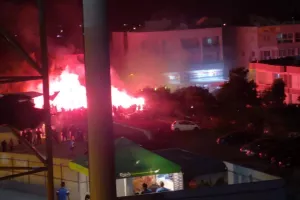 (ΒΙΝΤΕΟ/ΦΩΤΟΣ) ΝΤΟΠΕΣ από τους "Φυγάδες" έξω από το Τσίρειο