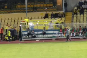 ΜΠΗΚΕ στο ασθενοφόρο, πόνοι στα πλευρά