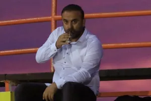 ΠΟΣΤΑΡΙΣΜΑ Ηλία/ "5 άτομα αλλά... Οι άλλοι είσαστε ανύπαρκτοι"
