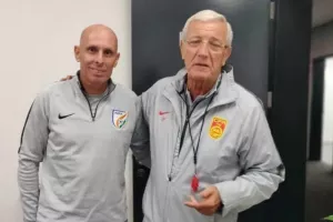 ΑΤΑΚΕΣ από Στιβ/ "Έχουμε Προέδρους που νομίζουν ότι είναι προπονητές"