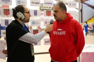 Ο Κεραυνός έριξε κατοστάρα στο ΑΠΟΕΛ! (φώτος)
