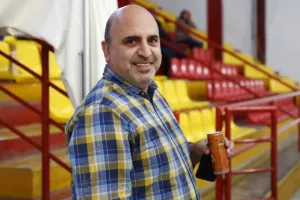 Ο Κεραυνός έριξε κατοστάρα στο ΑΠΟΕΛ! (φώτος)