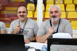 Ο Κεραυνός έριξε κατοστάρα στο ΑΠΟΕΛ! (φώτος)