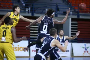 Τέσσερα στα τέσσερα ο Απόλλωνας! (φώτος)