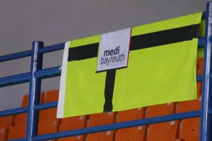 (Φώτος) Αποχαιρέτησε με ήττα το ΑΠΟΕΛ