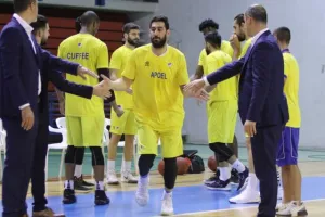 (Φώτος) Αποχαιρέτησε με ήττα το ΑΠΟΕΛ