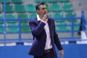 (Φώτος) Αποχαιρέτησε με ήττα το ΑΠΟΕΛ