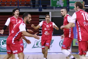 (ΦΩΤΟΣ) Με άνεση η Ομόνοια την Νέα Σαλαμίνα