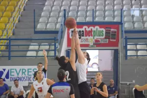 Νίκη με ανατροπή για το UNIC! (φώτος)