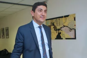 Ο Αυγενάκης καλεί σε συνάντηση την ΠΑΕ Ολυμπιακός