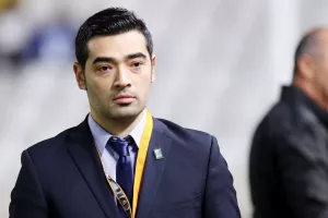 "Περιμένουμε γραπτή ανταπόκριση..."/ "Πολλά λεφτά για Σάλαϊ"