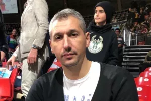 Μπάγερν σε Διαμαντίδη: «Καλωσόρισες θρύλε»