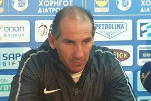 ΓΙΩΤΗΣ/"Μας έχουν κουράσει τα καλά λόγια"